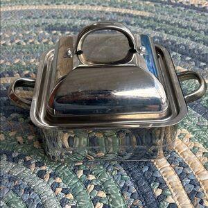 Stainless Steel Covered Casserole Dish - Polished Silver
